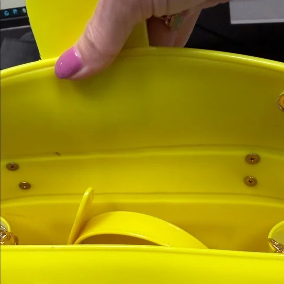 CALE Neon Yellow Clutch - Picture 3 of 3